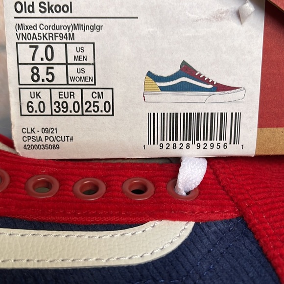 Vans WMNS Old Skool
(Mixed Corduroy)Mitingigr
VN0A5KRF94M
Sneakers - Picture 16 of 16